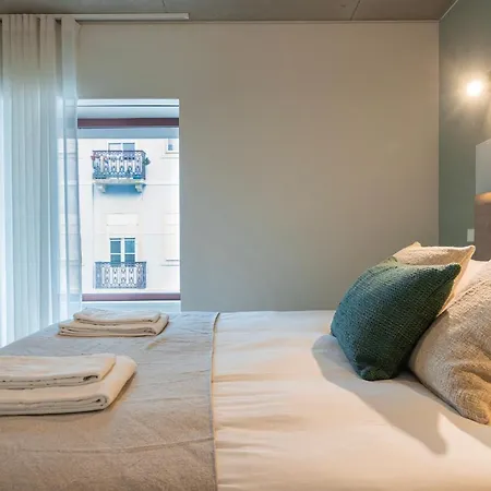 Hidden Pearl W/ Patio & Pool By Lovelystay Apartamento