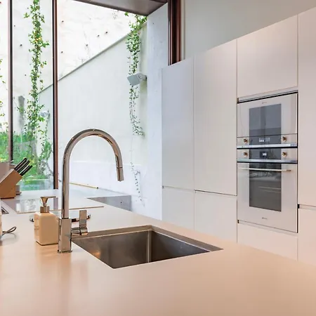 Hidden Pearl W/ Patio & Pool By Lovelystay * Lisboa