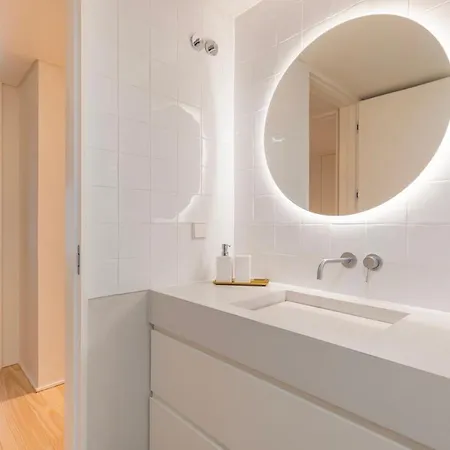 Hidden Pearl W/ Patio & Pool By Lovelystay Lisboa