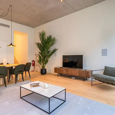 Hidden Pearl W/ Patio & Pool By Lovelystay Appartement