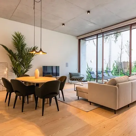 Hidden Pearl W/ Patio & Pool By Lovelystay *