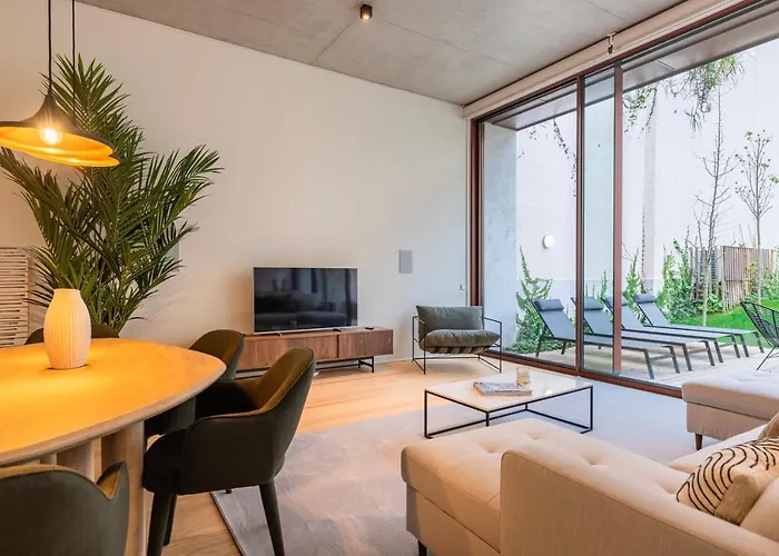 公寓 Hidden Pearl W/ Patio & Pool By Lovelystay *