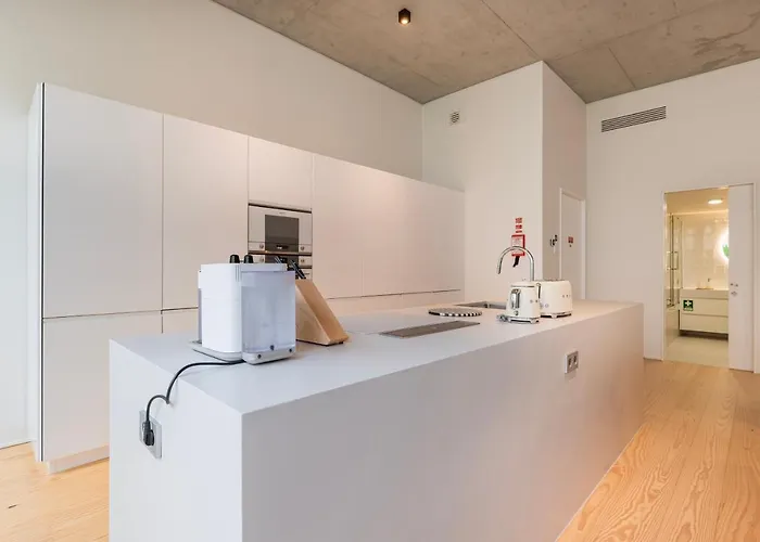 Hidden Pearl W/ Patio & Pool By Lovelystay *