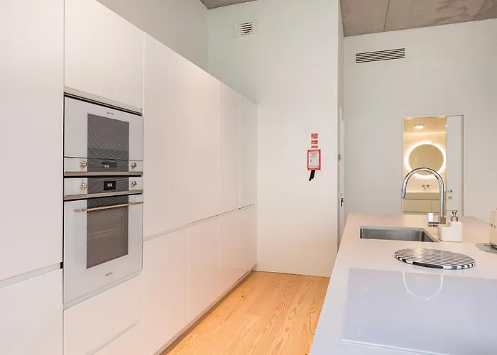 Hidden Pearl W/ Patio & Pool By Lovelystay 公寓 Lisboa