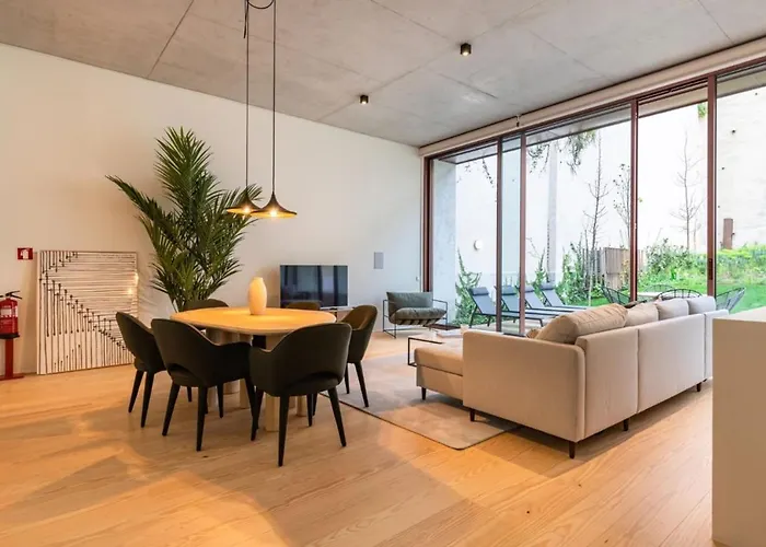 Hidden Pearl W/ Patio & Pool By Lovelystay *