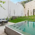 Apartman Hidden Pearl W/ Patio & Pool By Lovelystay