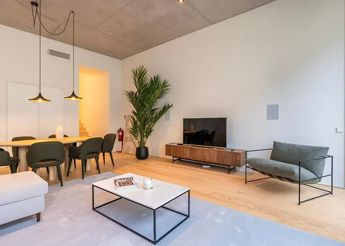 Hidden Pearl W/ Patio & Pool By Lovelystay Appartement
